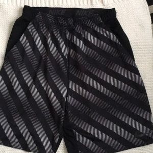 Nike men’s basketball shorts Dri-fit